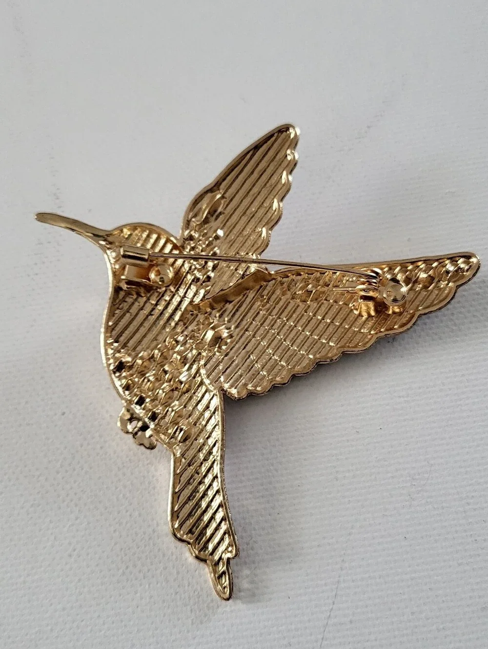 Elegant Blue & Gold Hummingbird Brooch - Ornate Crystal Accent